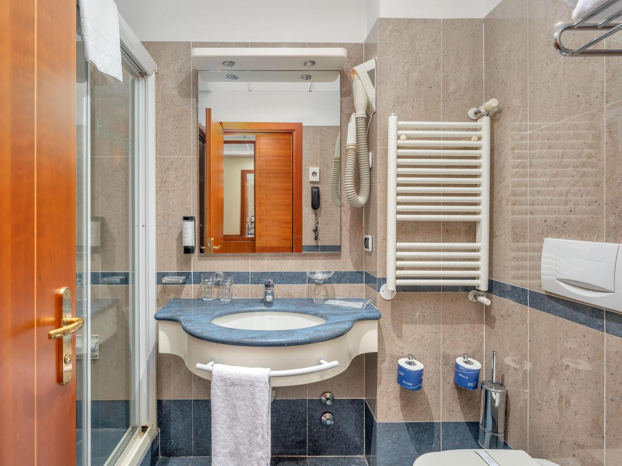 B&B Hotels Hotel Prestige Ornago Εξωτερικό φωτογραφία