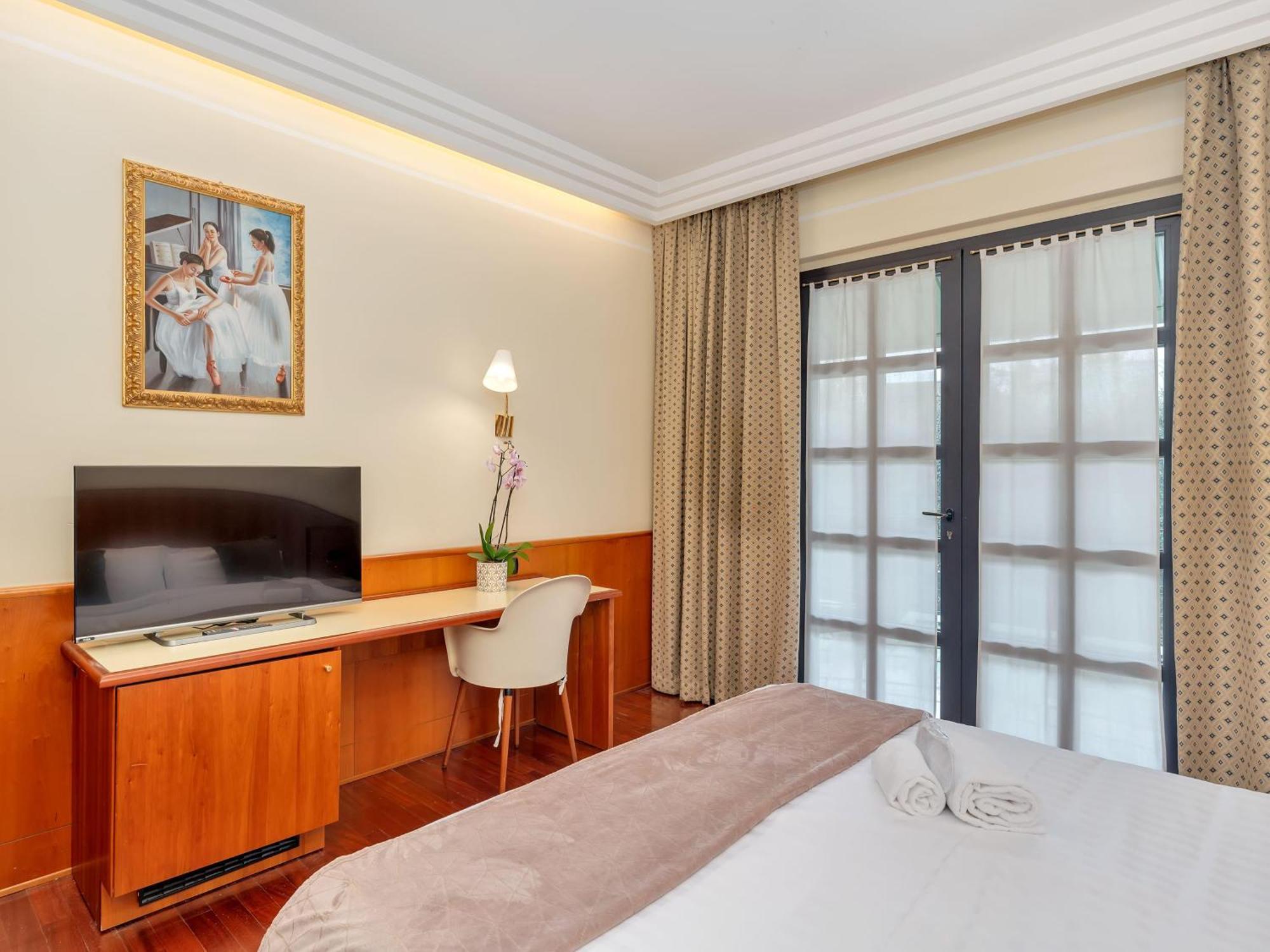 B&B Hotels Hotel Prestige Ornago Εξωτερικό φωτογραφία