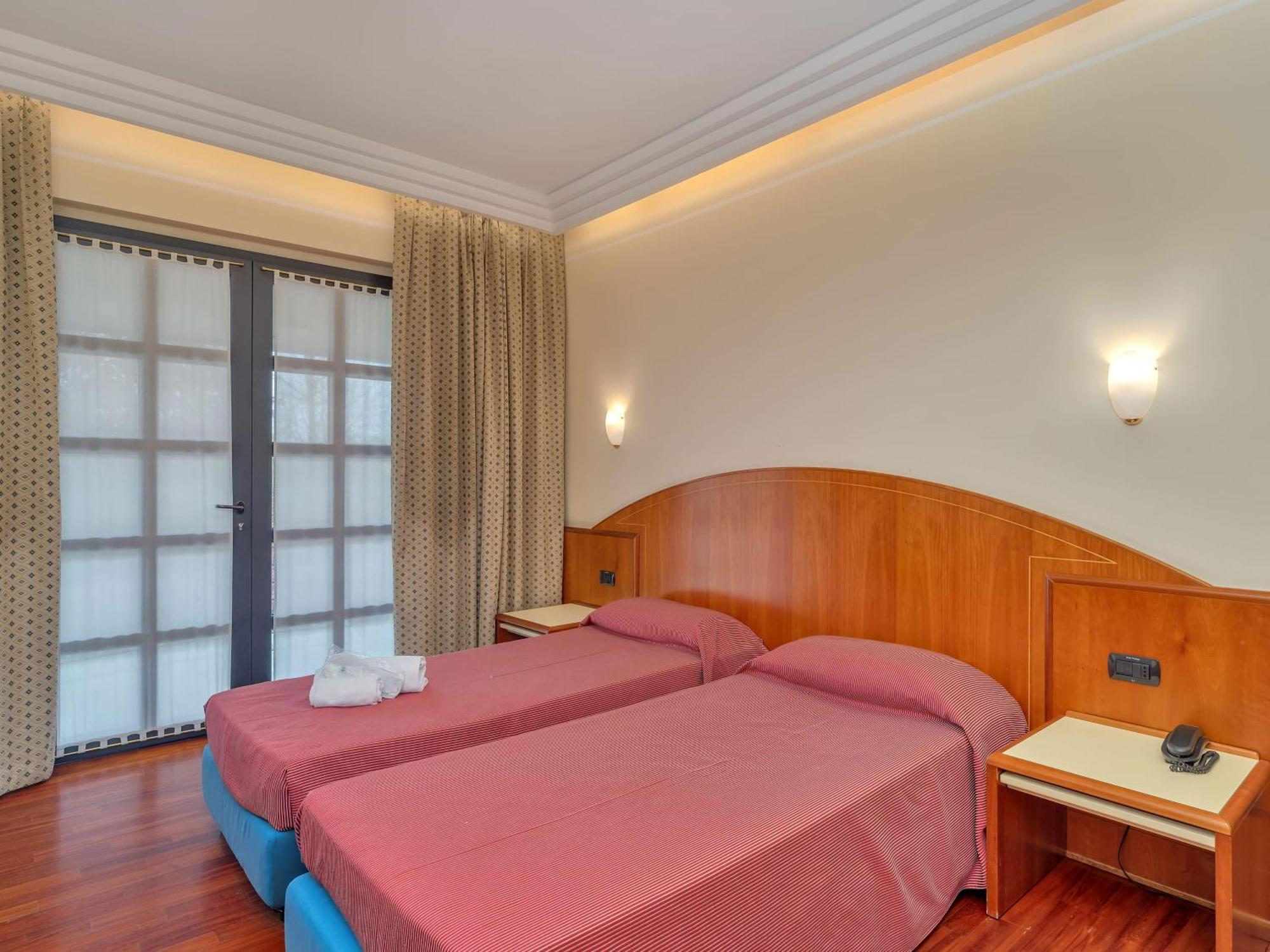 B&B Hotels Hotel Prestige Ornago Εξωτερικό φωτογραφία