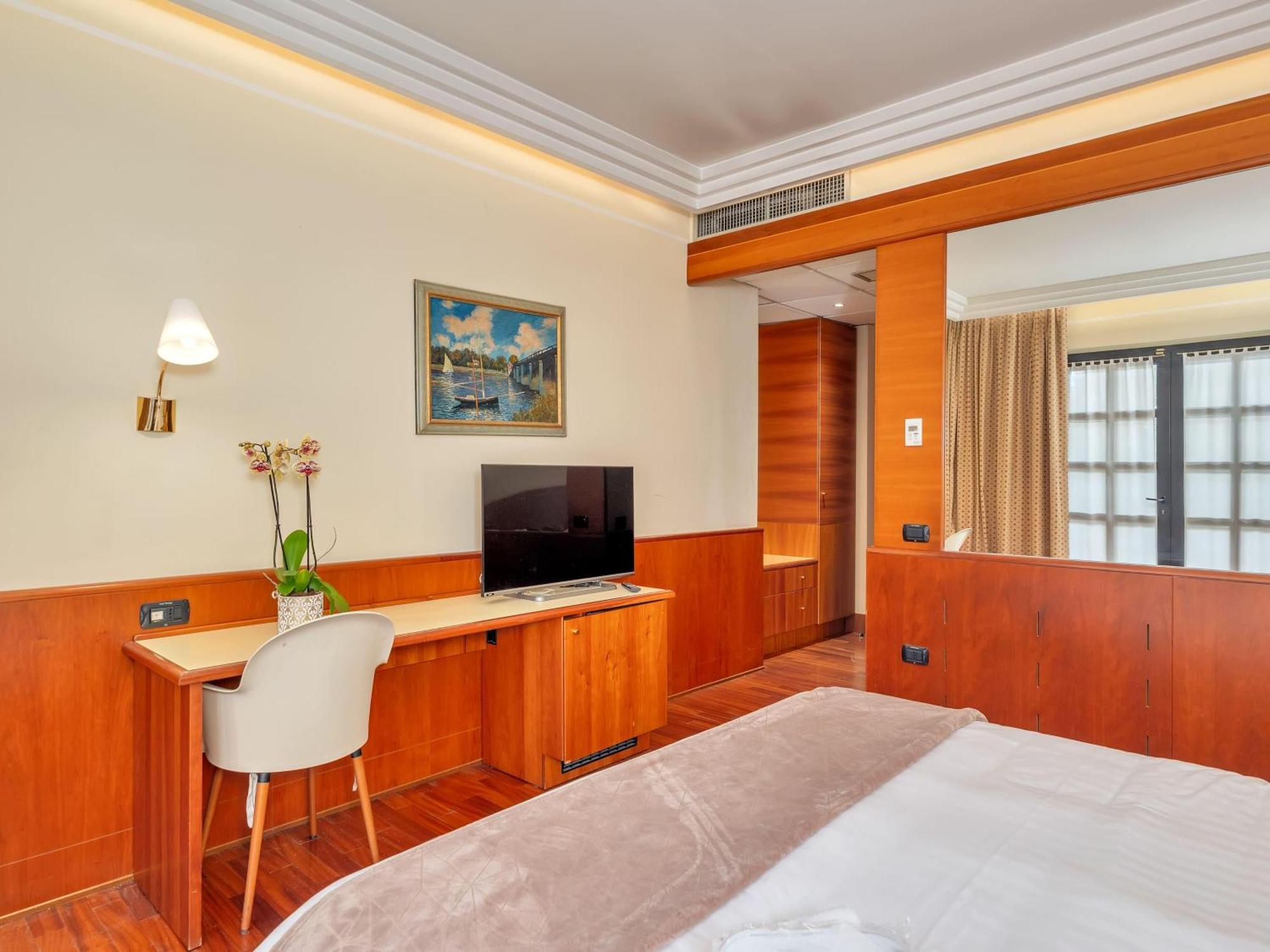 B&B Hotels Hotel Prestige Ornago Εξωτερικό φωτογραφία