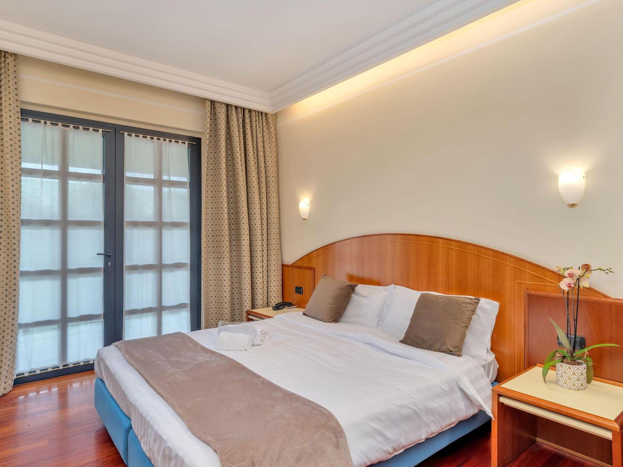 B&B Hotels Hotel Prestige Ornago Εξωτερικό φωτογραφία