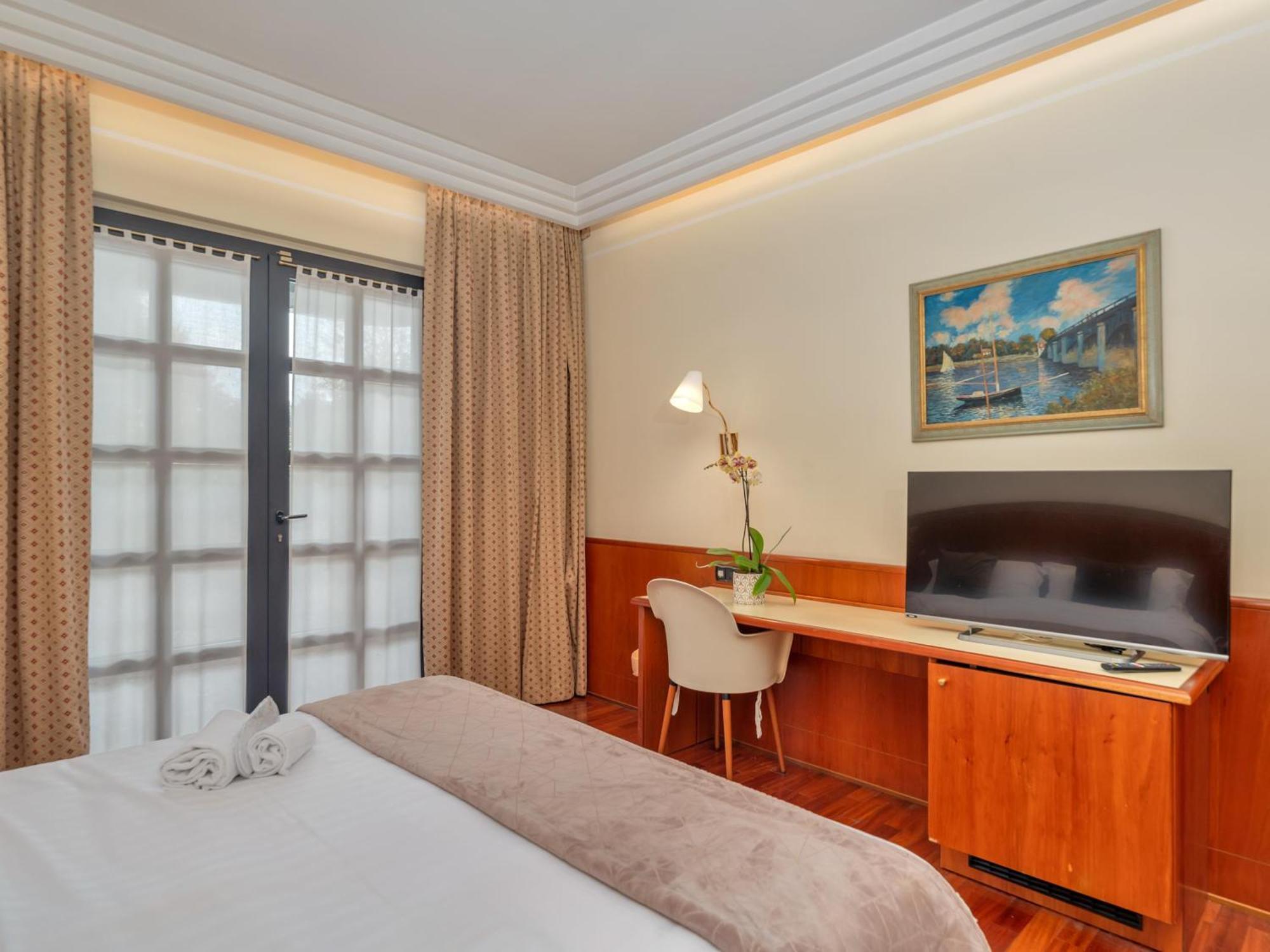 B&B Hotels Hotel Prestige Ornago Εξωτερικό φωτογραφία