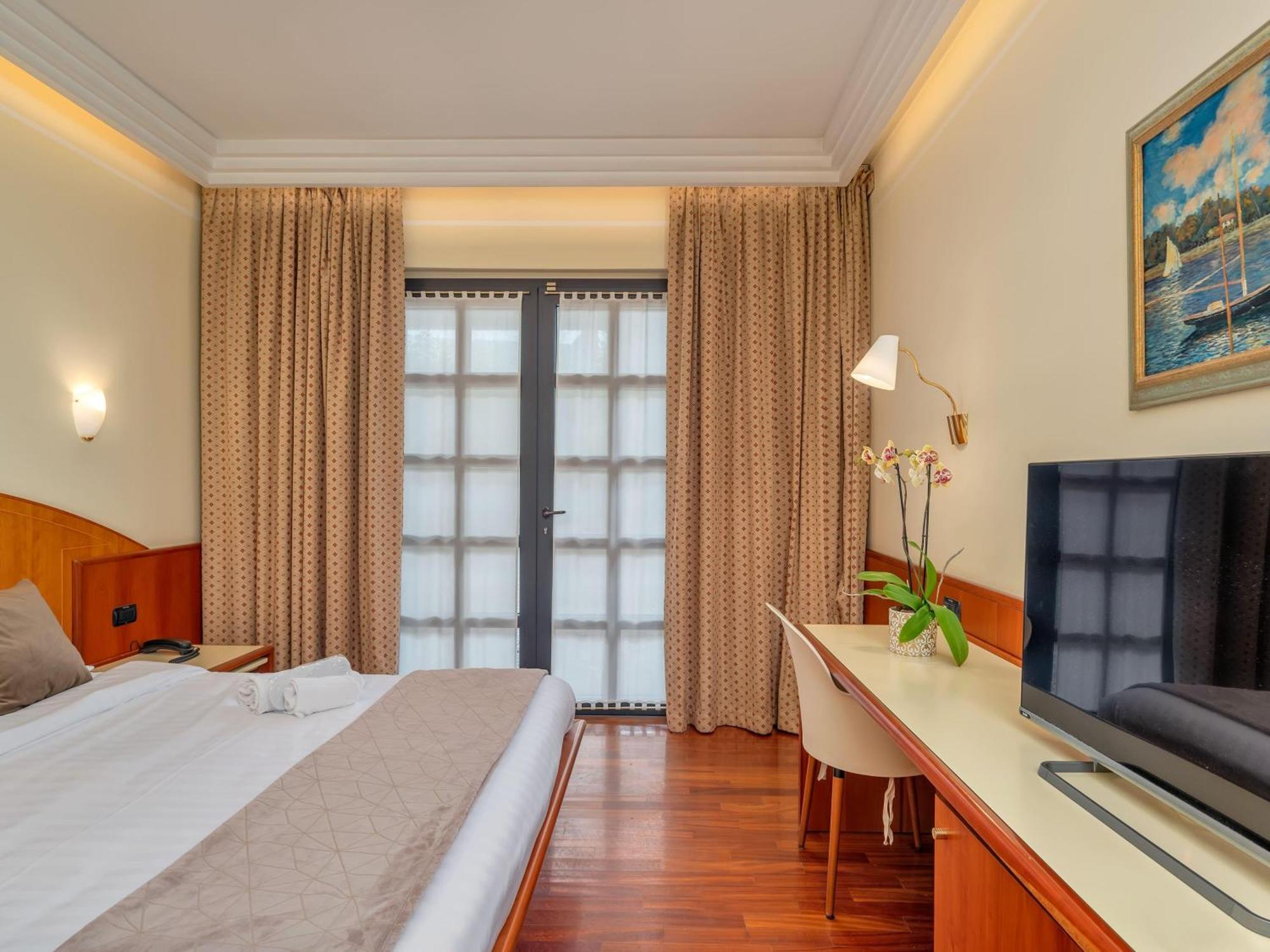 B&B Hotels Hotel Prestige Ornago Εξωτερικό φωτογραφία