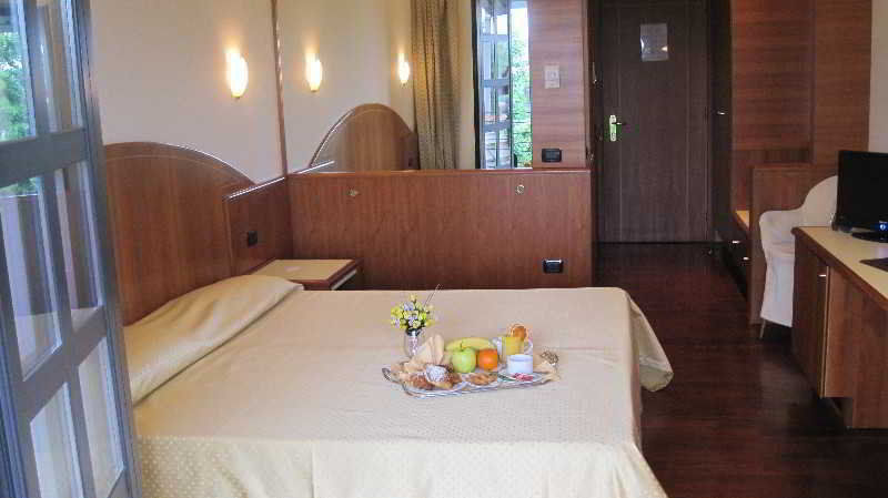 B&B Hotels Hotel Prestige Ornago Εξωτερικό φωτογραφία