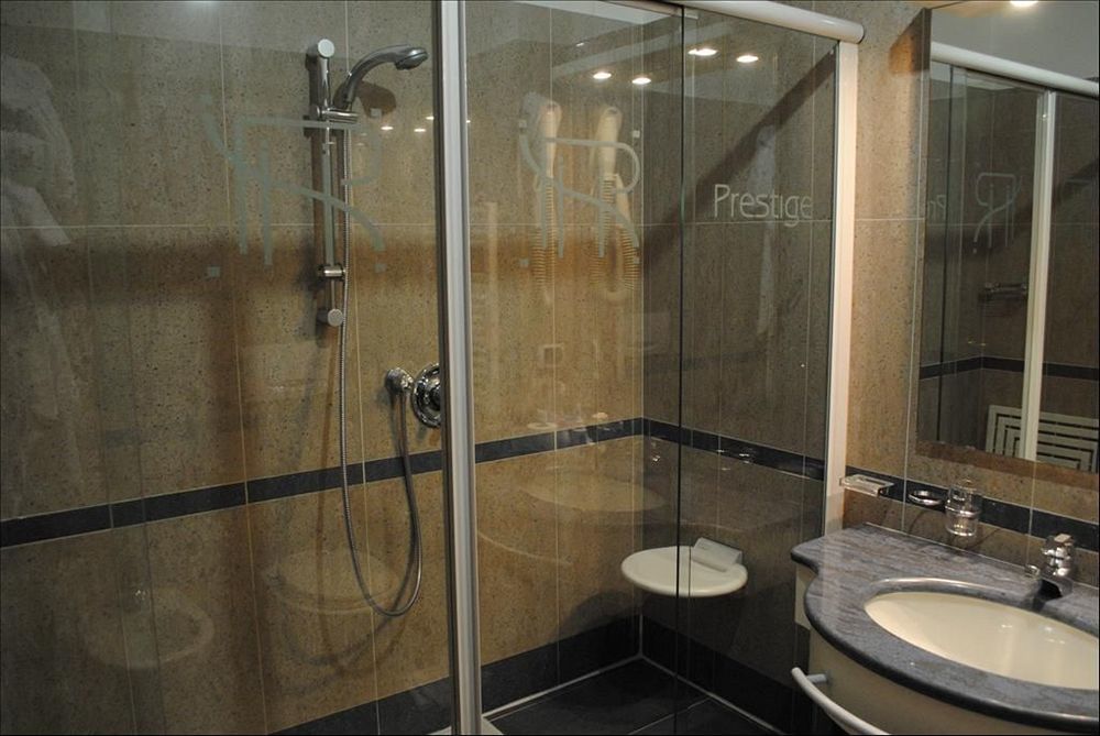 B&B Hotels Hotel Prestige Ornago Εξωτερικό φωτογραφία