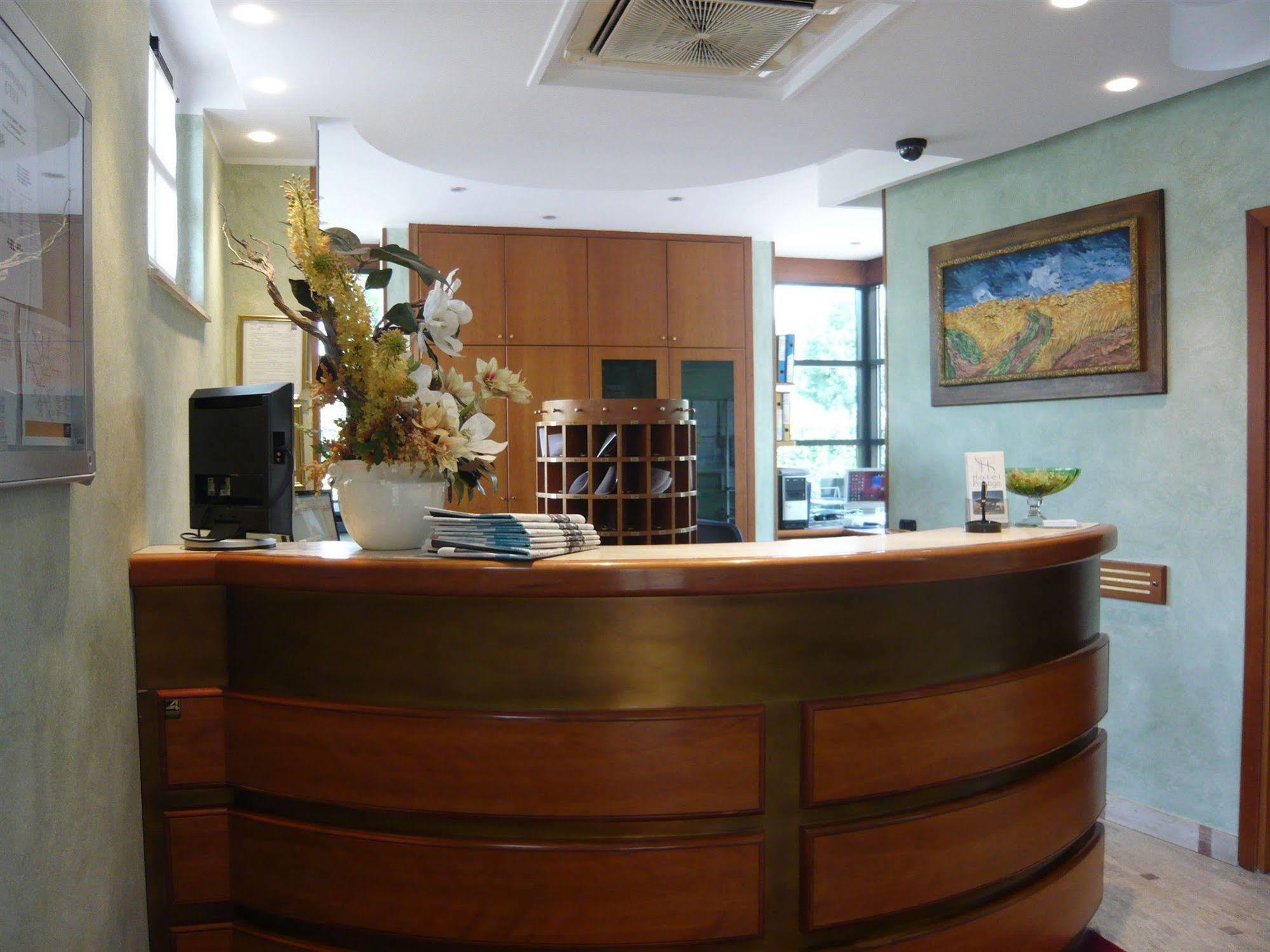 B&B Hotels Hotel Prestige Ornago Εξωτερικό φωτογραφία
